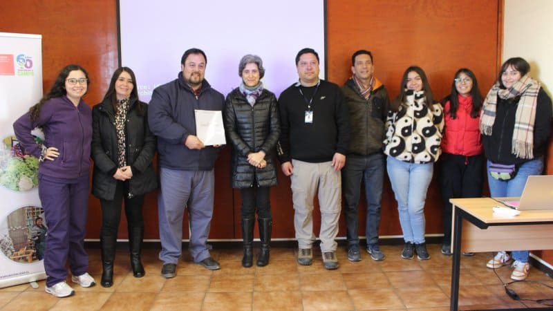 Estudiantes de U. Central apoyan en proyecto de Sala de Procesos a emprendedores de Las Cabras