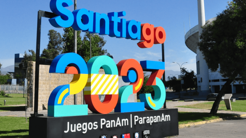 Egresados y egresadas de Quiropraxia destacan por su labor en Santiago 2023